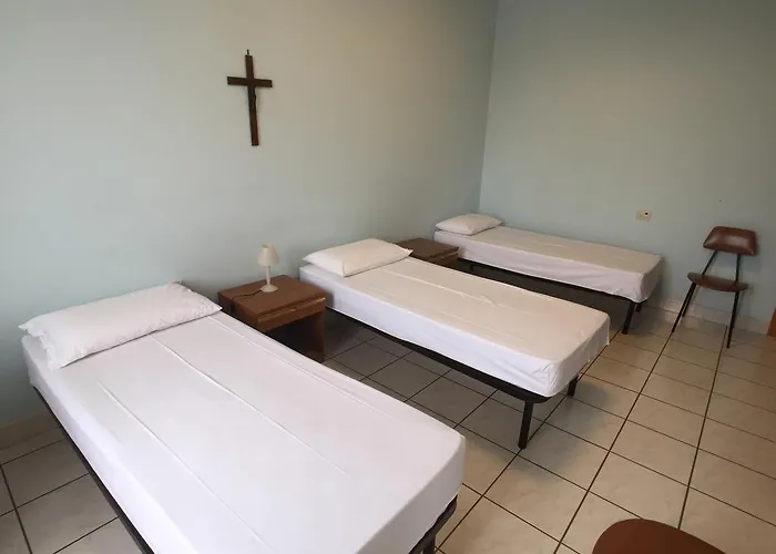 Casa Religiosa Per Ferie Ancelle Del Santuario Gasthuis Rome