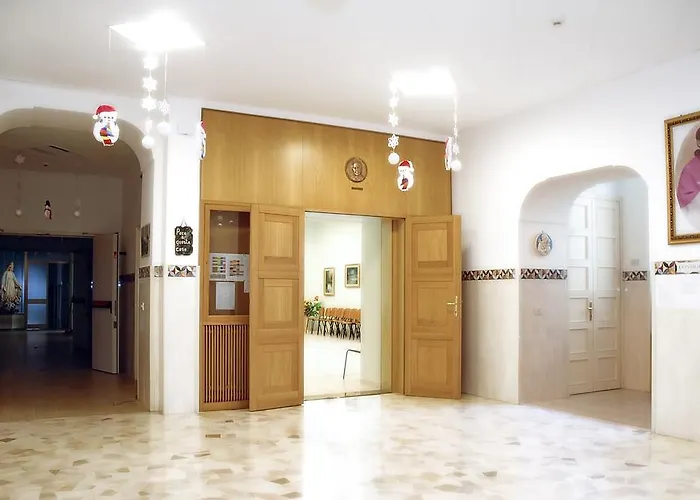 Gasthuis Casa Religiosa Per Ferie Ancelle Del Santuario